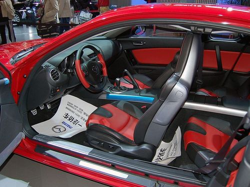 马自达RX-8自动挡现车到店 售39.98万元 