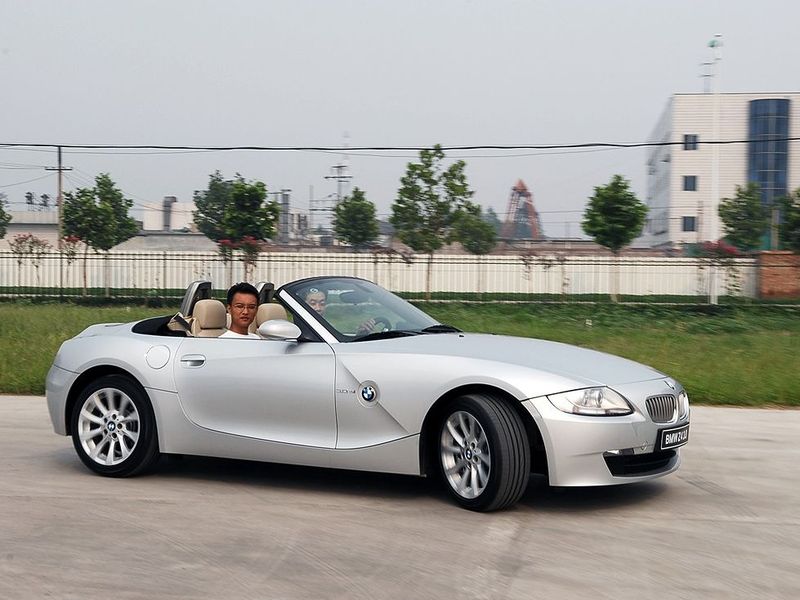 宝马跑车系列敞篷跑车z4 ceaoUqjmiP9NA.jpg